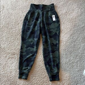NWT. Camo Print Women’s Jogger Pants